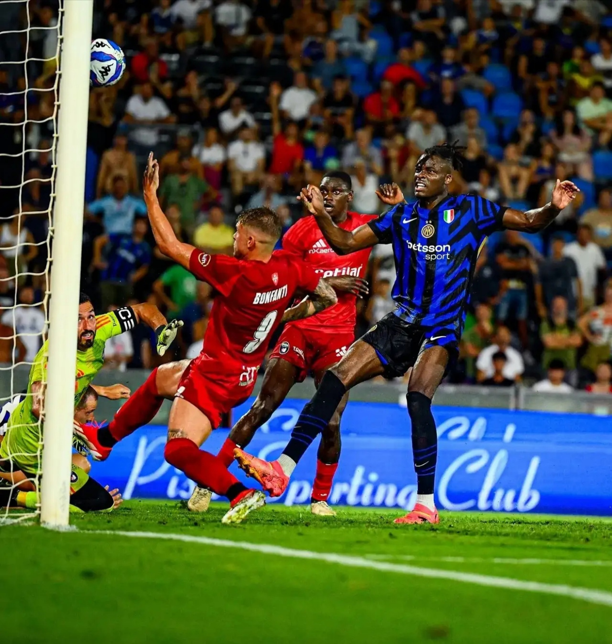 意大利选手在国际比赛中获得胜利