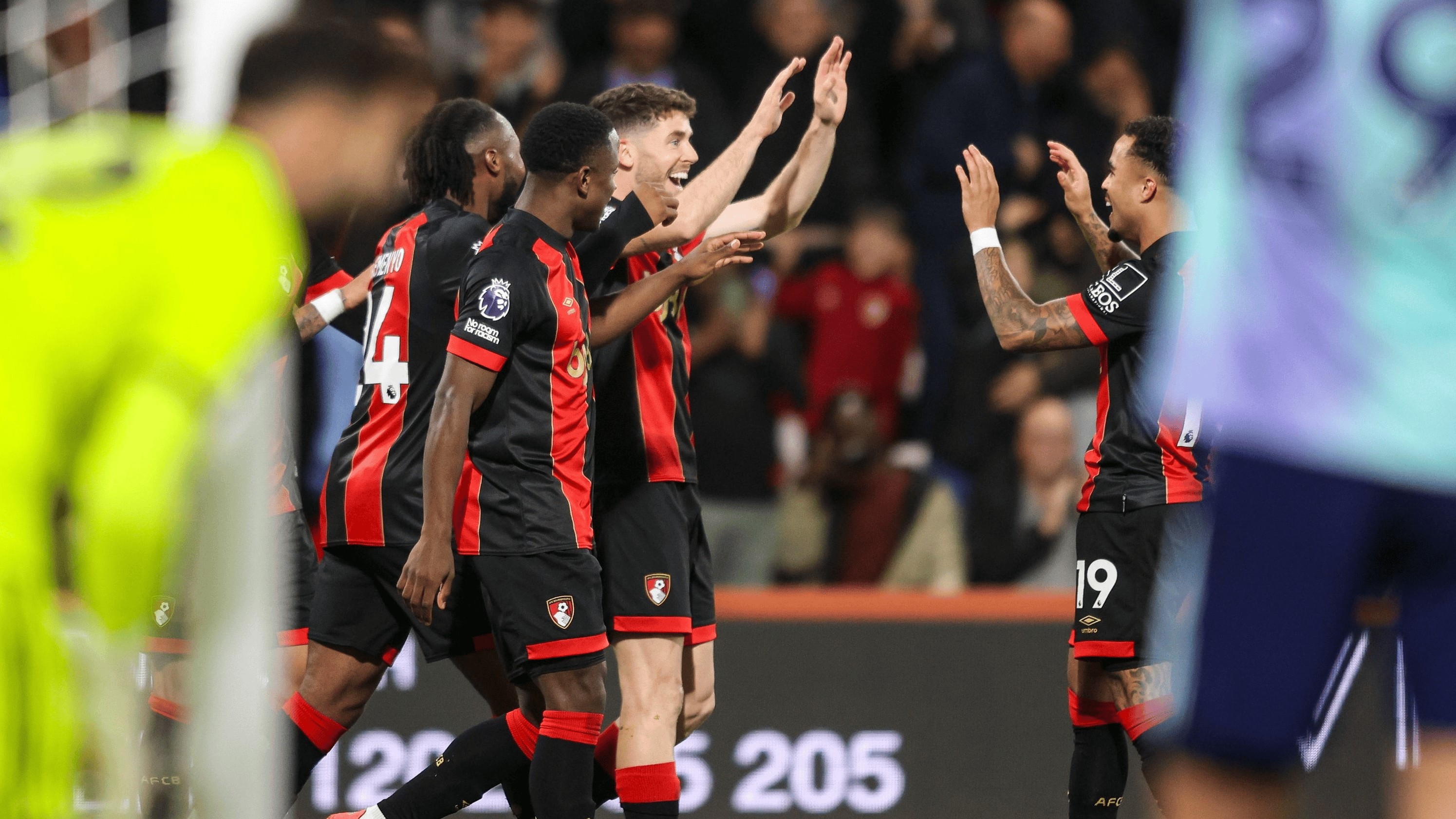 伯恩茅斯对冲西布朗，保级大战胜负难料