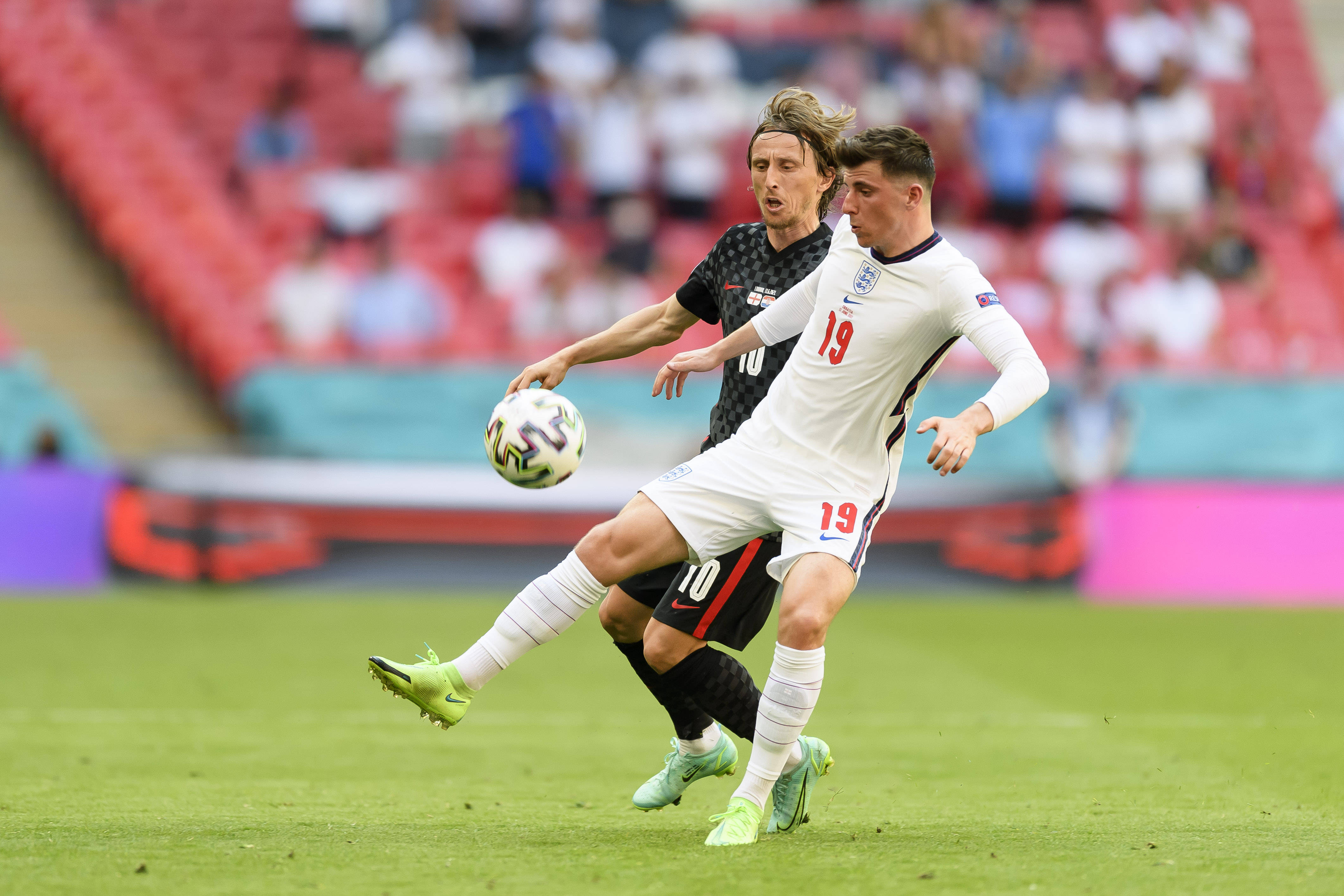 英格兰国家队斩获欧国联小组赛全胜